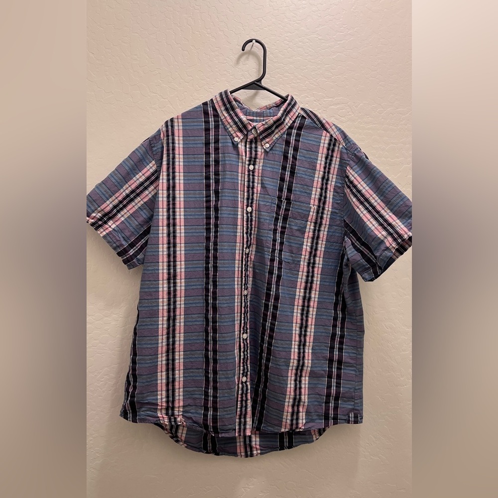 EUC Men’s Free Assembly  XL Short Sleeve Shirt